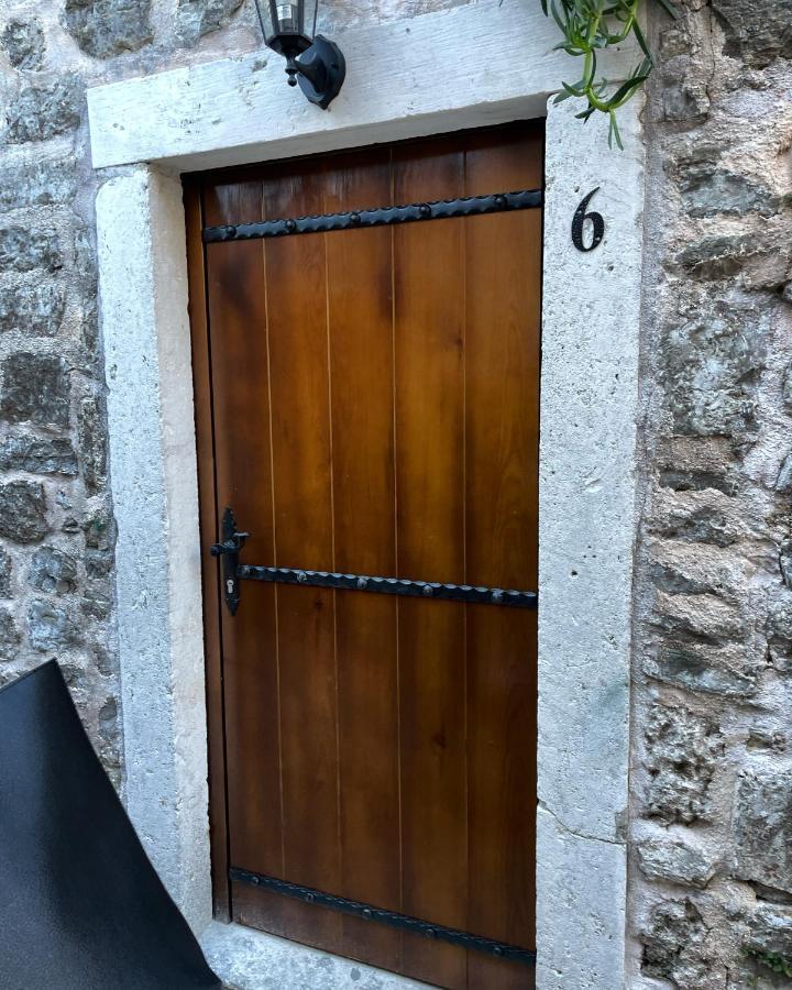 Old Town House With Private Garden Apartment Budva Exterior photo
